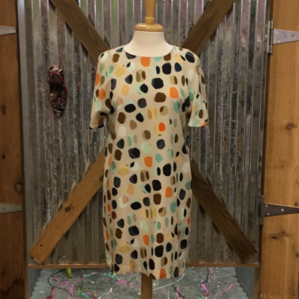 Short sleeve polka dot shift dress